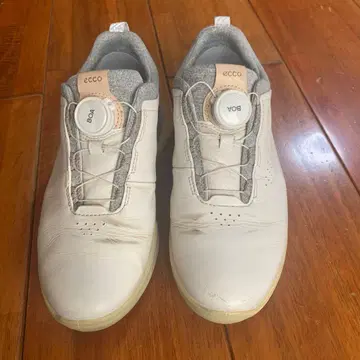ECCO VOG 화이트 스니커즈
