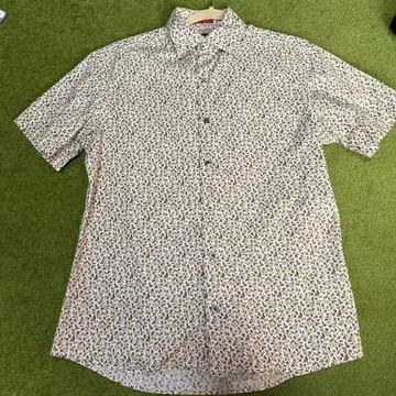 폴 스미스 꽃무늬 반팔 셔츠 M