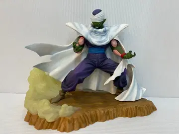 제일복권 드래곤볼 격돌편 S상 피콜로 피규어