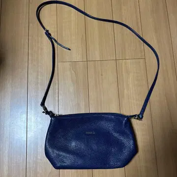 FURLA 소피 가죽 숄더백