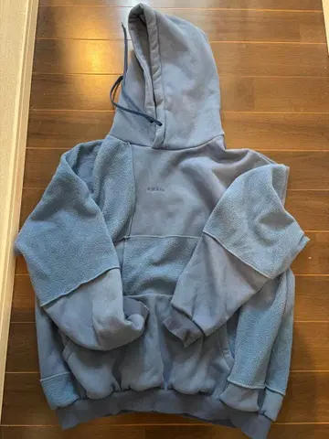 A MAIL 플리스 후드티 라이트 블루