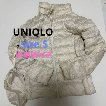 유니클로 울트라 라이트 다운 경량 다운 자켓 아이보리