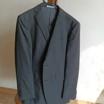 LES MUES 다크 그레이 비즈니스 정장