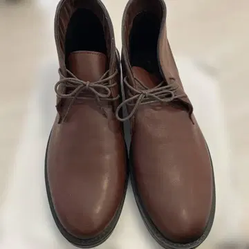 브라운 가죽 하이컷 신발