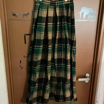 체크 무늬 플리츠 스커트 M 사이즈