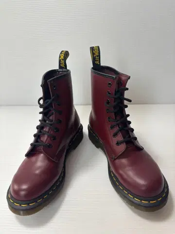 닥터 마틴 체리 레드