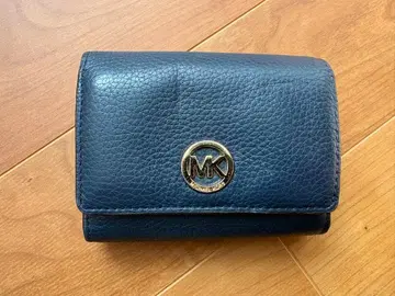 Michael Kors 네이비 접이식 지갑 마이클코어스