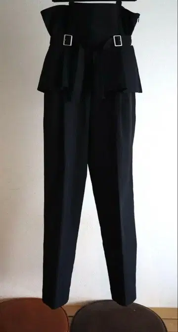 블랙 벨트 포함 페플럼 슬랙스