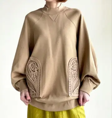 Mame Kurogouchi mame 코드 자수 맨투맨