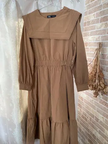 ZARA 세일러 카라 브라운 원피스