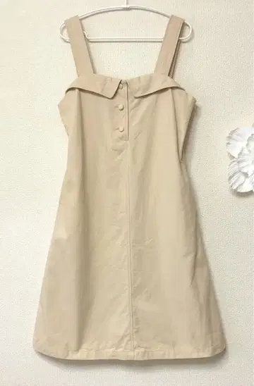 핀트 백 레터 디자인 오버롤 스커트 F 베이지 새상품급