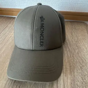 MONCLER 카키 캡