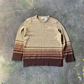 white stag 니트 스웨터