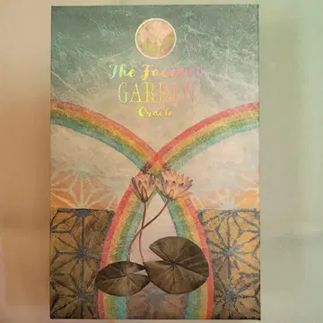 The Faceted Garden 오라클 카드