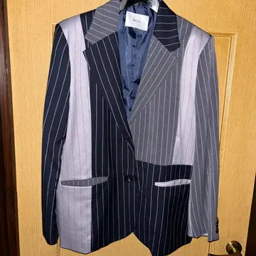 스트라이프 테일러드 자켓 네이비 그레이