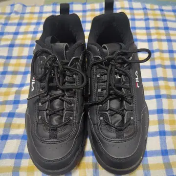 FILA 블랙 스니커즈 24.5cm