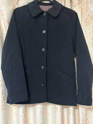 Aquascutum 블랙 퀼팅 자켓