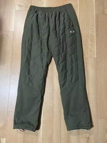 Oakley 올리브 그린 팬츠