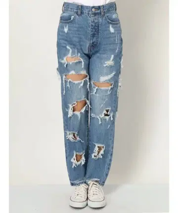 쥬에티 데미지 가공 블루 데님 팬츠