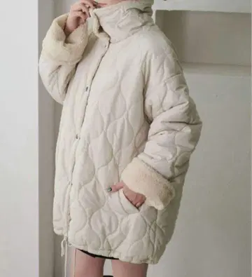 [ 미사용 새상품 ] apres jour clair 보아 안감 퀼팅 자켓