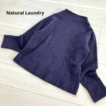 내추럴 랜드리 모크넥 니트 알파카 울 스웨터