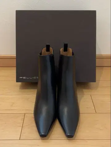 새상품 정가 약 9만 엔 펠리코 사이드 고어 숏 부츠 24cm 블랙