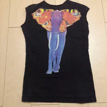 LGB CIRCUS V넥T셔츠