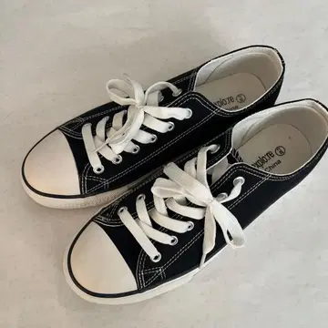 블랙 캔버스 스니커즈 로우컷