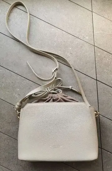 TOPKAPI TREASURE 숄더백 라이트 그레이