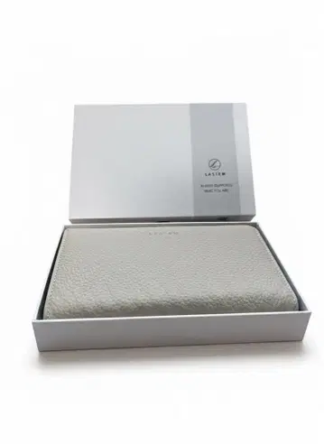 LASIEM 베이지 장지갑 가죽