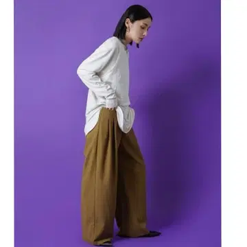 새상품 cyan tokyo 턱 팬츠 카키 니카 chignon