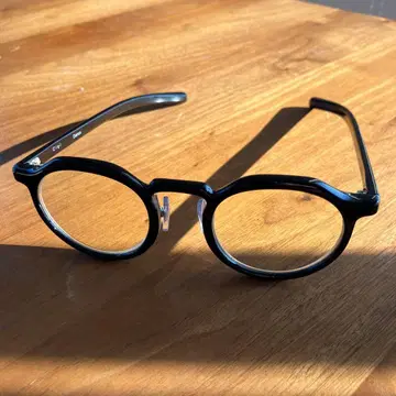 Ciqi Damon 블랙 라운드 안경 케이스 포함