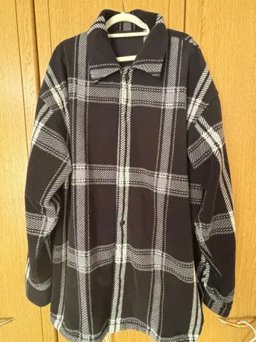 GU 지유 플리스 체크 무늬 오버 사이즈 자켓