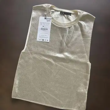 새상품 ZARA 골드 숏 기장 슬리브리스 니트 S
