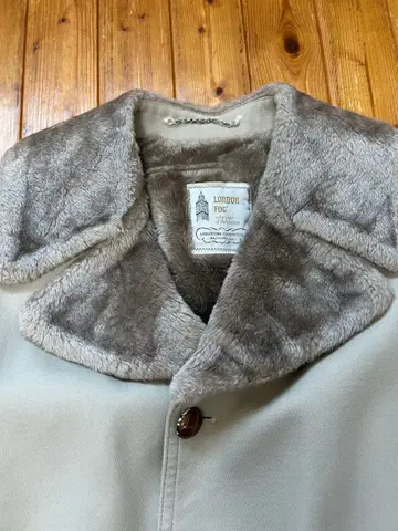 LONDON FOG 베이지 보아 갱 코트