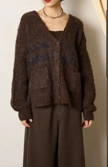 울 혼방 시스루 로고 니트 가디건 esica 에시카 같은 형태