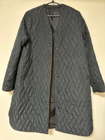 다크 그레이 퀼팅 롱 자켓