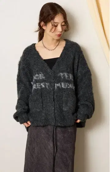 울 혼방 시스루 로고 니트 가디건 esica 에시카 같은 형태