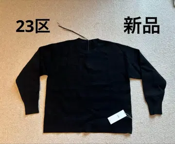 블랙 긴팔 니트 뒷면 지퍼 포함