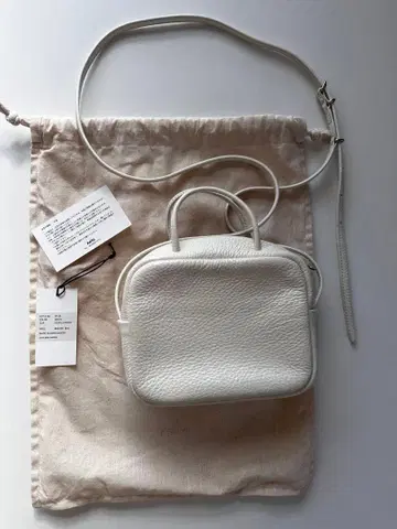 Aeta 투모로우랜드 별주 미니 숄더백