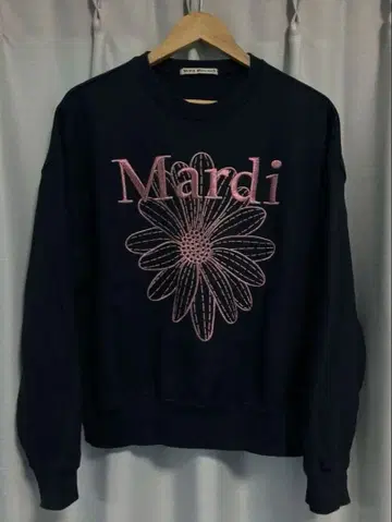 Mardi 꽃무늬 자수 맨투맨 네이비