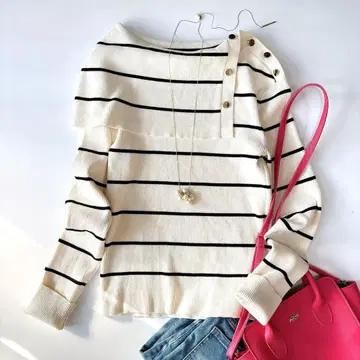 새상품급 노블 2025 숄더 버튼 타이트 리브 니트 보더 워셔블 현행