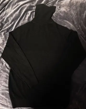 유니클로 블랙 하이넥 니트 스웨터 터틀 캐시미어 100%