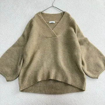 스픽 앤 스팬 베이지 V넥 니트