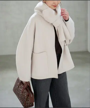 Spick and Span 비버 스톨 포함 세트 코트 노카라 코트