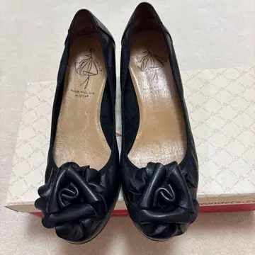 wonders 블랙 플랫슈즈