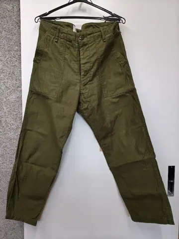 새상품급 ARAN 퍼티그 팬츠