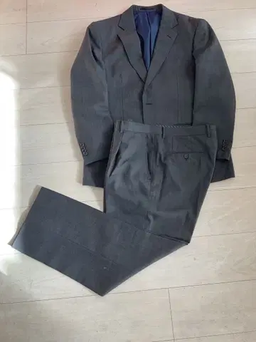 새상품급 타카큐 수트 셋업 L 사이즈