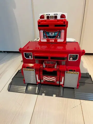 토미카 빅 파이어 & 커맨드 스테이션