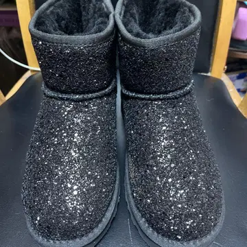1점 글리터 블랙 어그 부츠 24cm